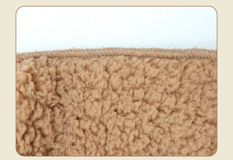 Térdig érő hosszú, meleg, puha szárú zokni