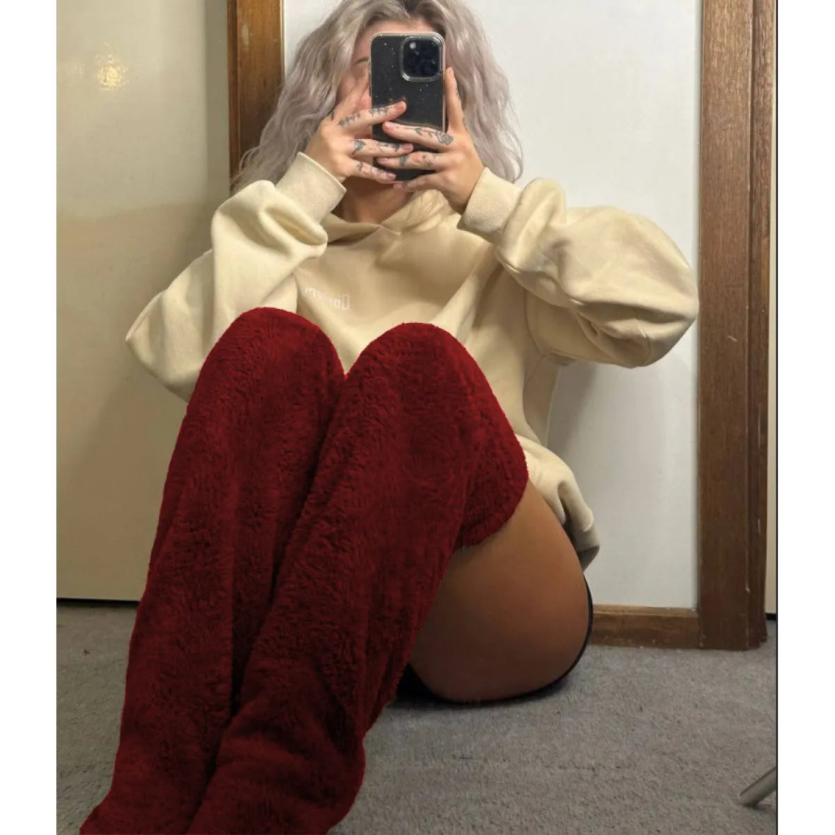 Térdig érő hosszú, meleg, puha szárú zokni